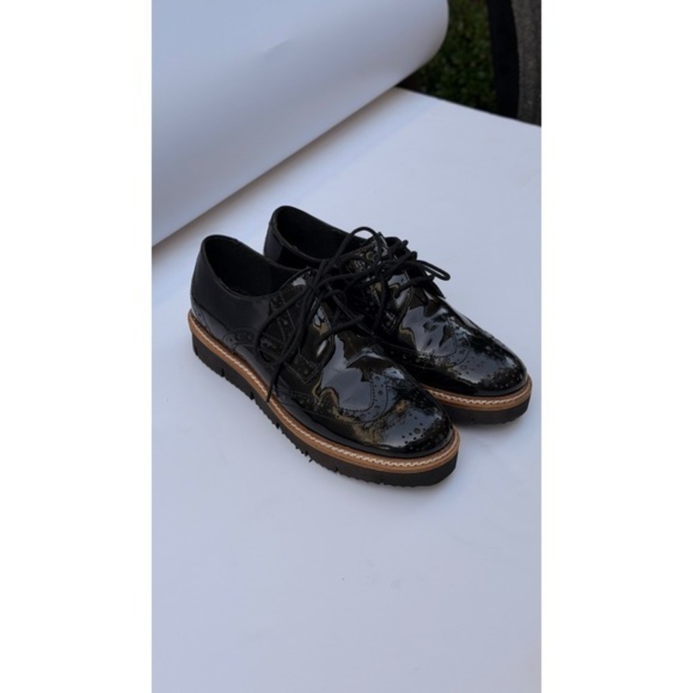 Chelsea Crew Black Label patent size 6